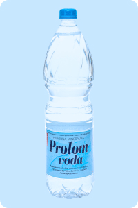 Вода Пролом в пластиковой бутылке