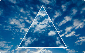 Треугольник в небе